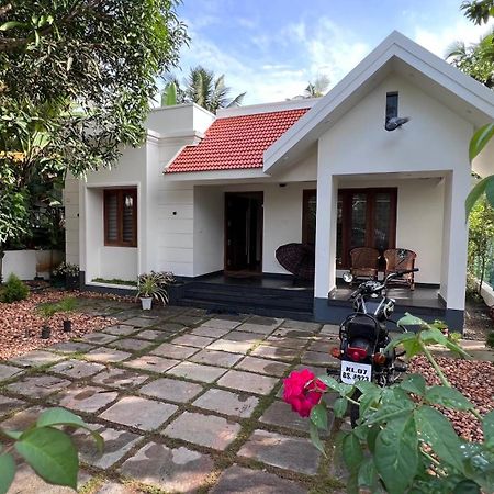 Beautiful Village House With All Facilities. Alappuzha Extérieur photo